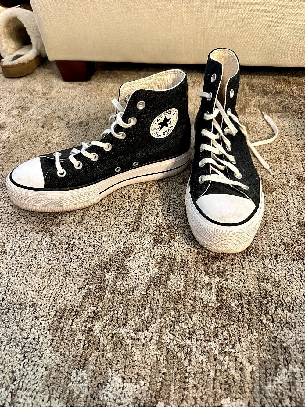 Converse Chuck Taylor All Star High Top Sneakers Black & White US 8.5